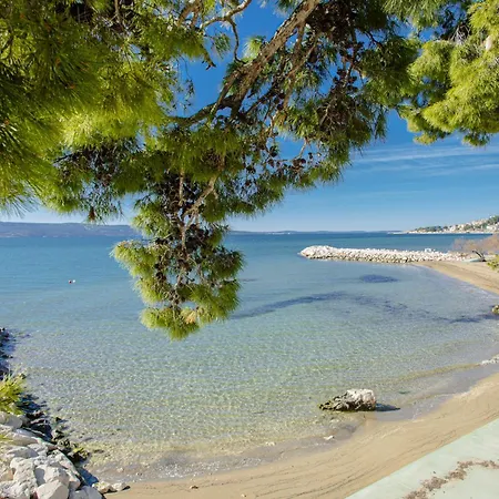 Rogac & Restaurant 4*