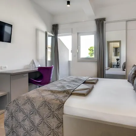 Rogac & Restaurant Omiš