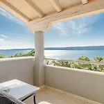 Rogac & Restaurant 4* Omiš