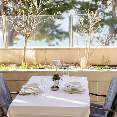 Rogac & Restaurant