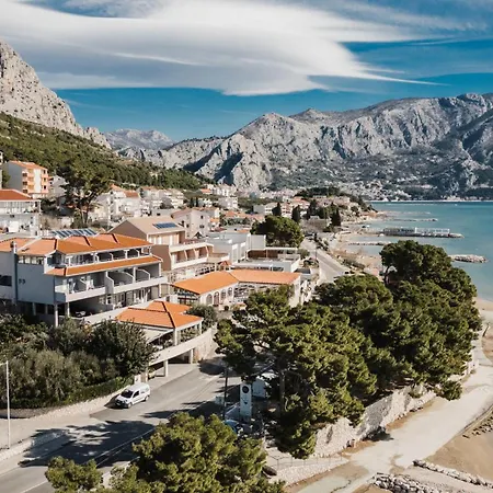 Rogac & Restaurant Bed and Breakfast Omiš