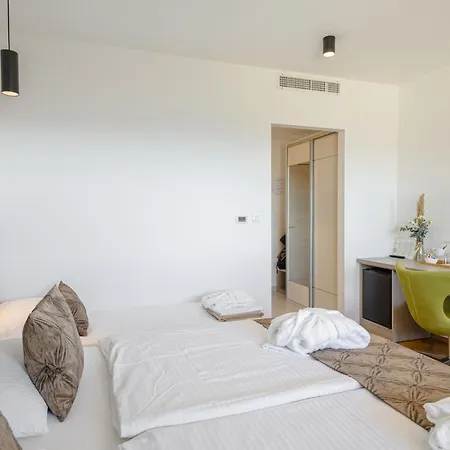 Rogac & Restaurant Bed and breakfast