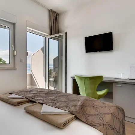 Rogac & Restaurant 4* Omiš