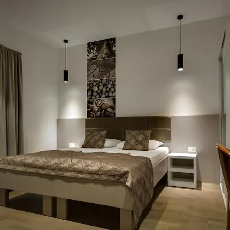 Rogac & Restaurant 4*