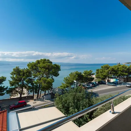 Rogac & Restaurant Omiš