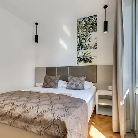 Rogac & Restaurant Bed and Breakfast