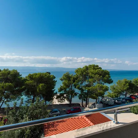 Rogac & Restaurant Omiš