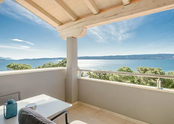 Rogac & Restaurant 4* Omiš