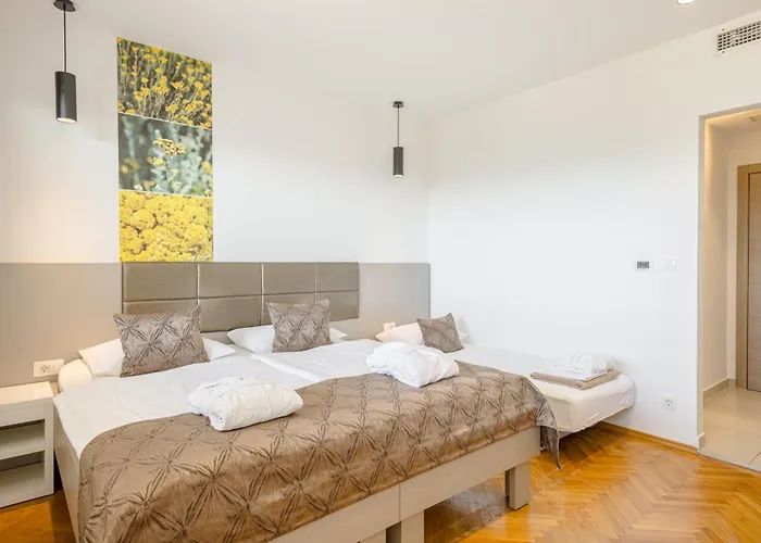 Frühstückspension Rogac & Restaurant Omiš